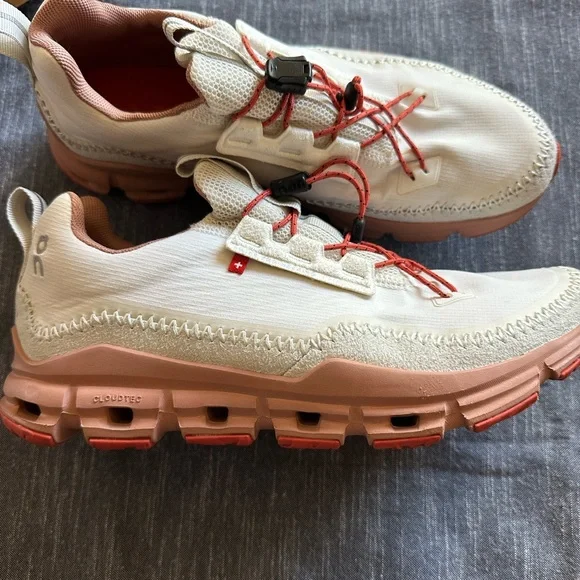 On running cloudaway sneaker shoe size 8.5 - Picture 2 of 4